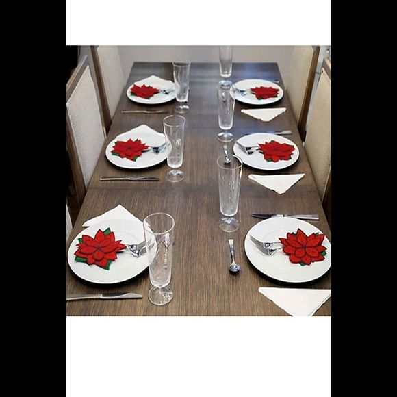 Designing Dining Set of 6 Flatware Pockets Poinsettia - Picture 1 of 1